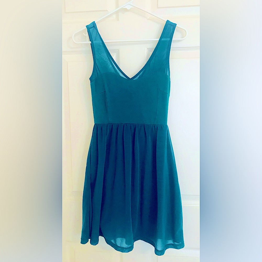 Short length size small dress, very comfortable stretchy material